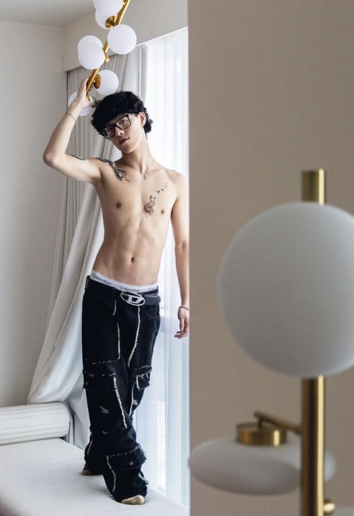 Chico busca chica en Sevilla: 