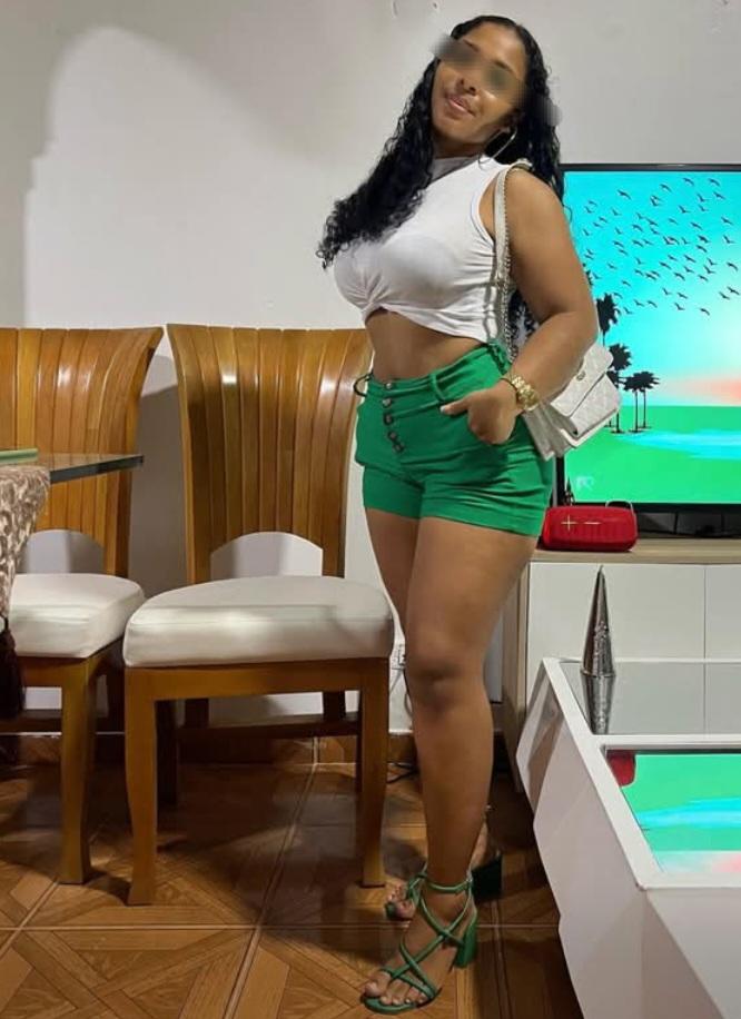 Chica busca chico en Menorca: 