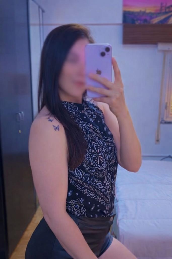 Chica busca chico en Madrid: Chica busca chico