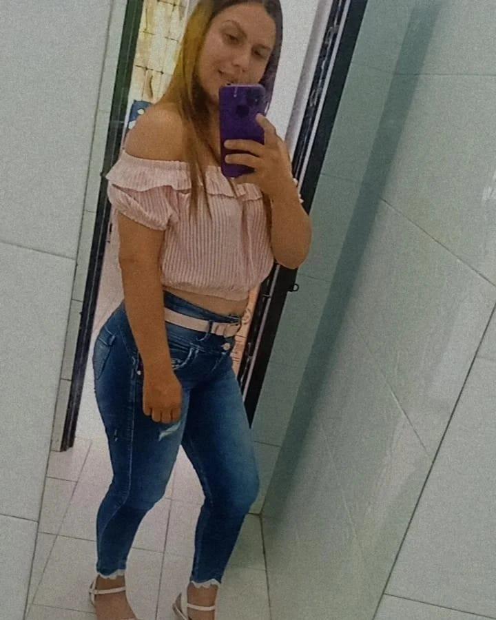 624153910: Chica busca chico en Sevilla