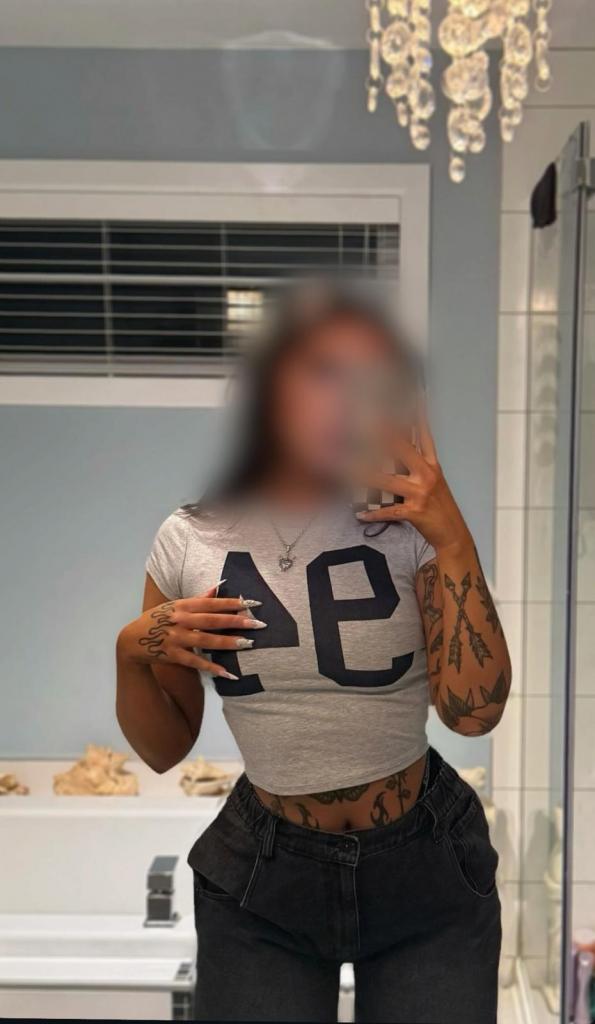 Chica busca chico en Cádiz: 