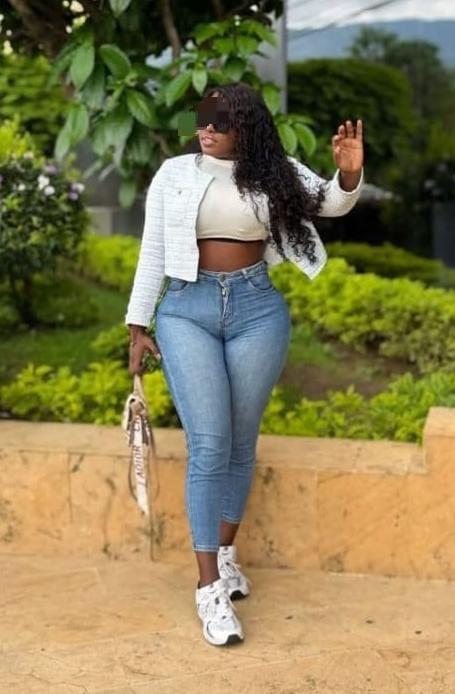 600252313: Chica busca chico en Sevilla