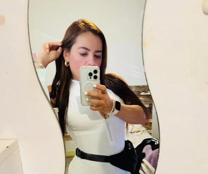 Chica busca chico en Huelva: 