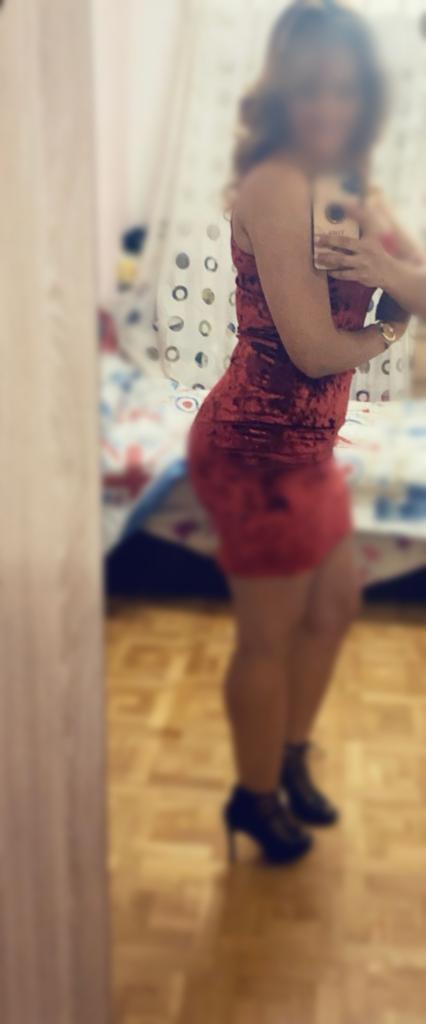 611261191: Chica busca chico en Madrid