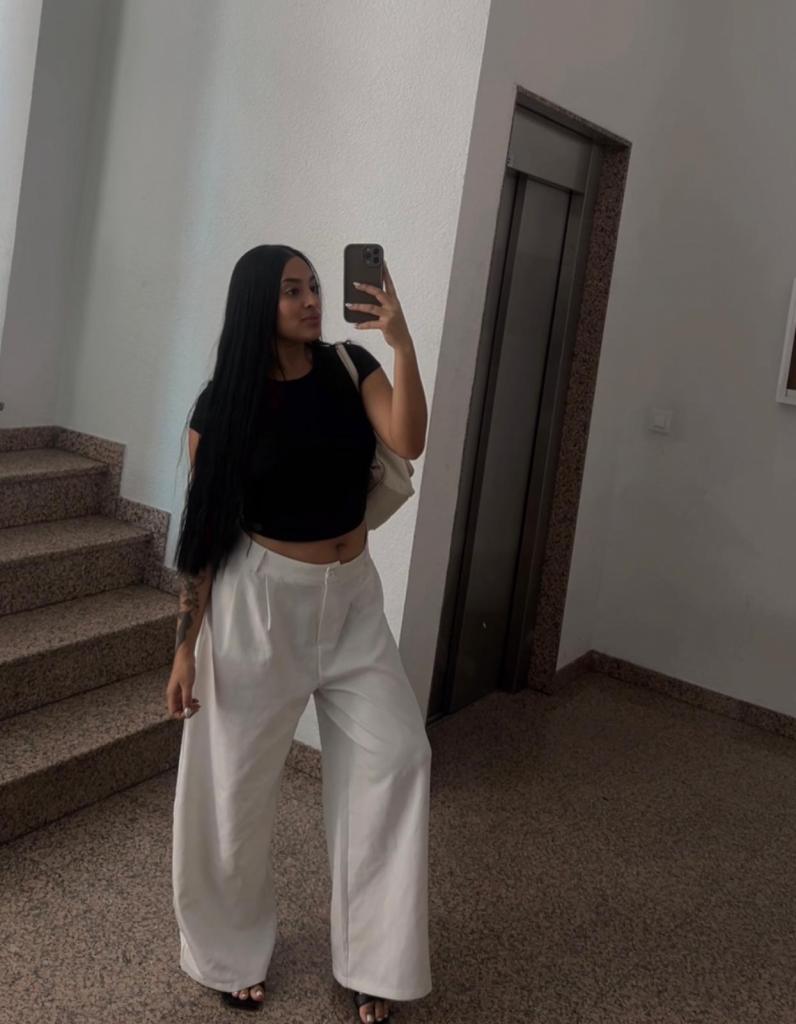 643234685: Chica busca chico en La Rioja