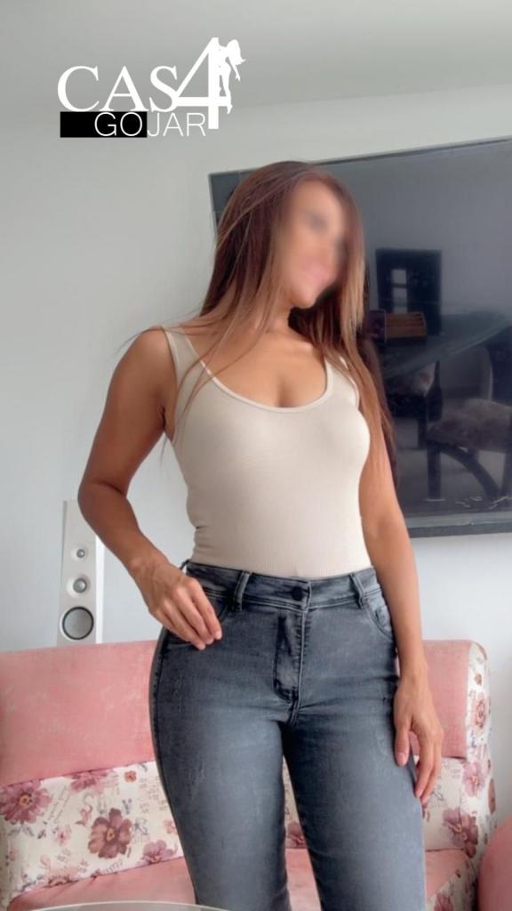 Chica busca chico en Granada: 