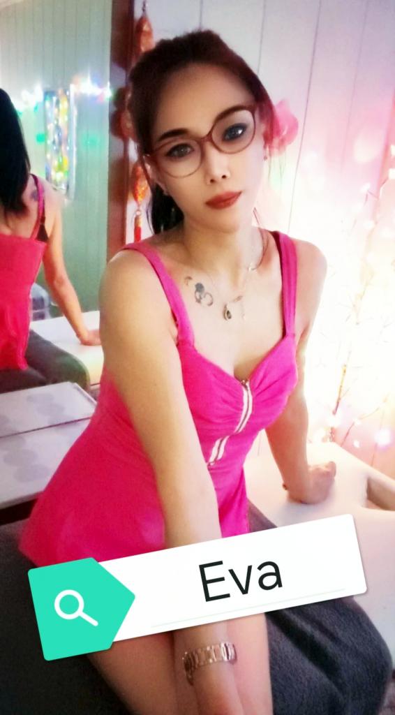 Chica busca chico en Barcelona: Chica busca chico