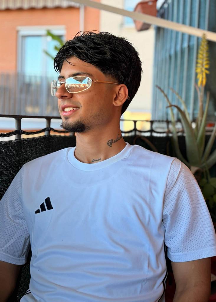 Chico busca chica en Huelva: 