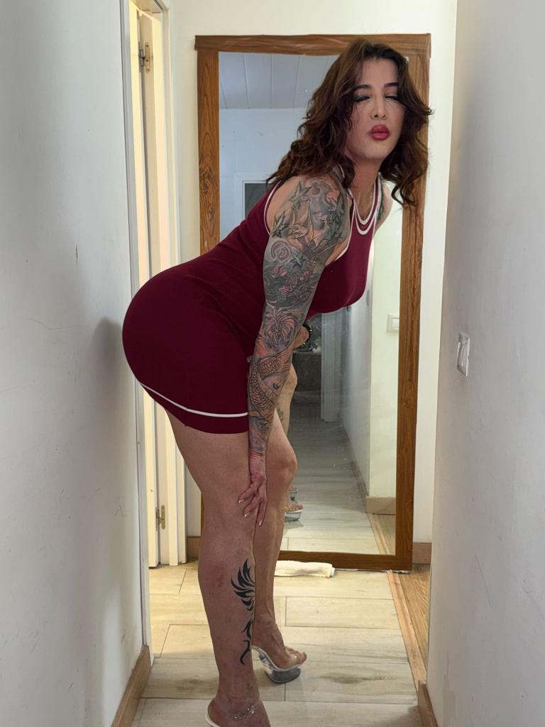 614468607: Transexual en Madrid