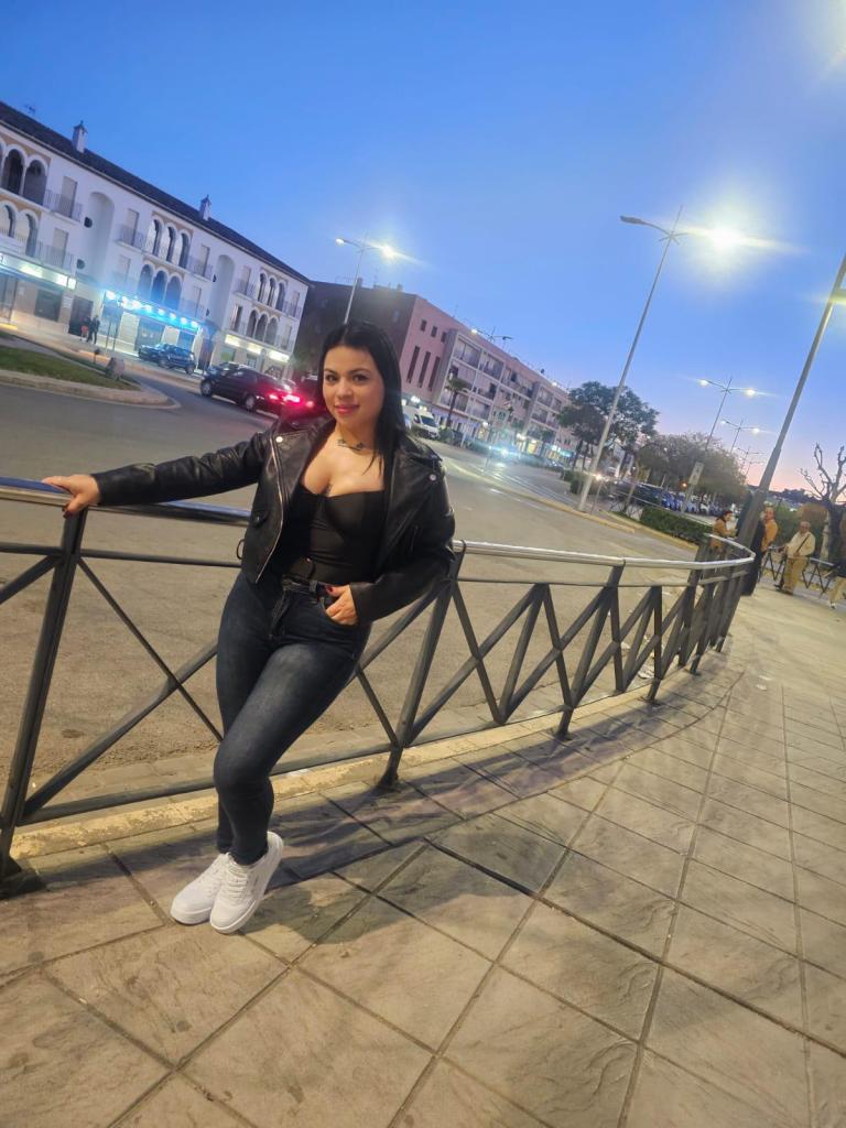 Chica busca chico en Sevilla: 