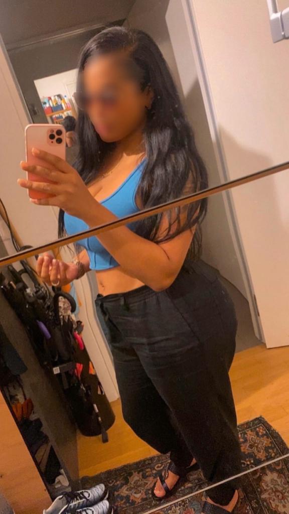 Chica busca chico en Valencia: Chica busca chico