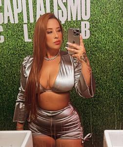 643506185: Chica busca chico en Granada