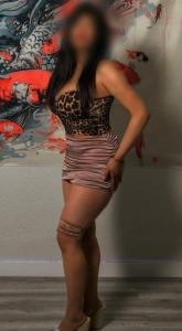 611280446: Chica busca chico en Madrid