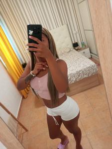 615562140: Chica busca chico en Cantabria