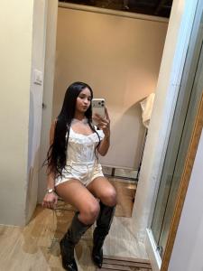 633785926: Chica busca chico en Málaga