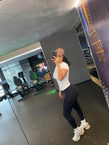 613561886: Chica busca chico en Málaga