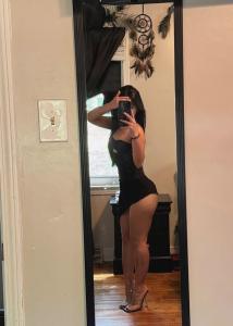 614785155: Chica busca chico en Orense