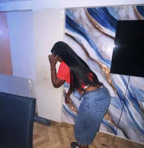 742057494: Chica busca chico en La Coruña