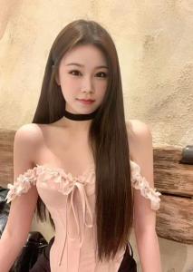 651717448: Chica busca chico en Barcelona