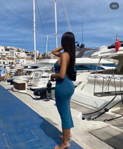 674927227: Chica busca chico en Barcelona