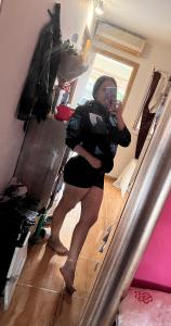 632567946: Chica busca chico en Málaga