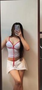 658676546: Chica busca chico en Málaga