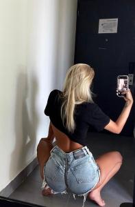 647643327: Chica busca chico en Badajoz