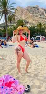 672915035: Chica busca chico en Valencia