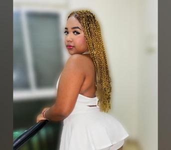 672128636: Chica busca chico en Sevilla