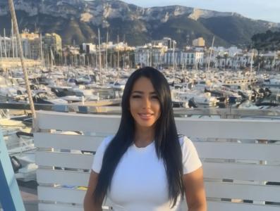 692385780: Chica busca chico en Valencia