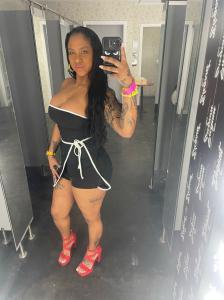 670344613: Chica busca chico en Valencia