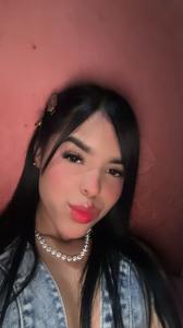 647315397: Chica busca chico en Madrid