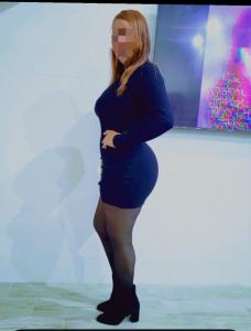 631779935: Chica busca chico en Cádiz