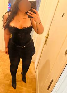 668525081: Chica busca chico en Madrid