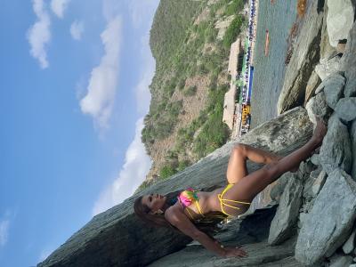 647550209: Chica busca chico en Asturias