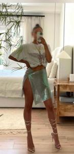 611253509: Chica busca chico en La Coruña