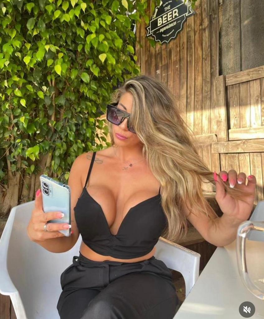 Chica busca chico en Tenerife: 