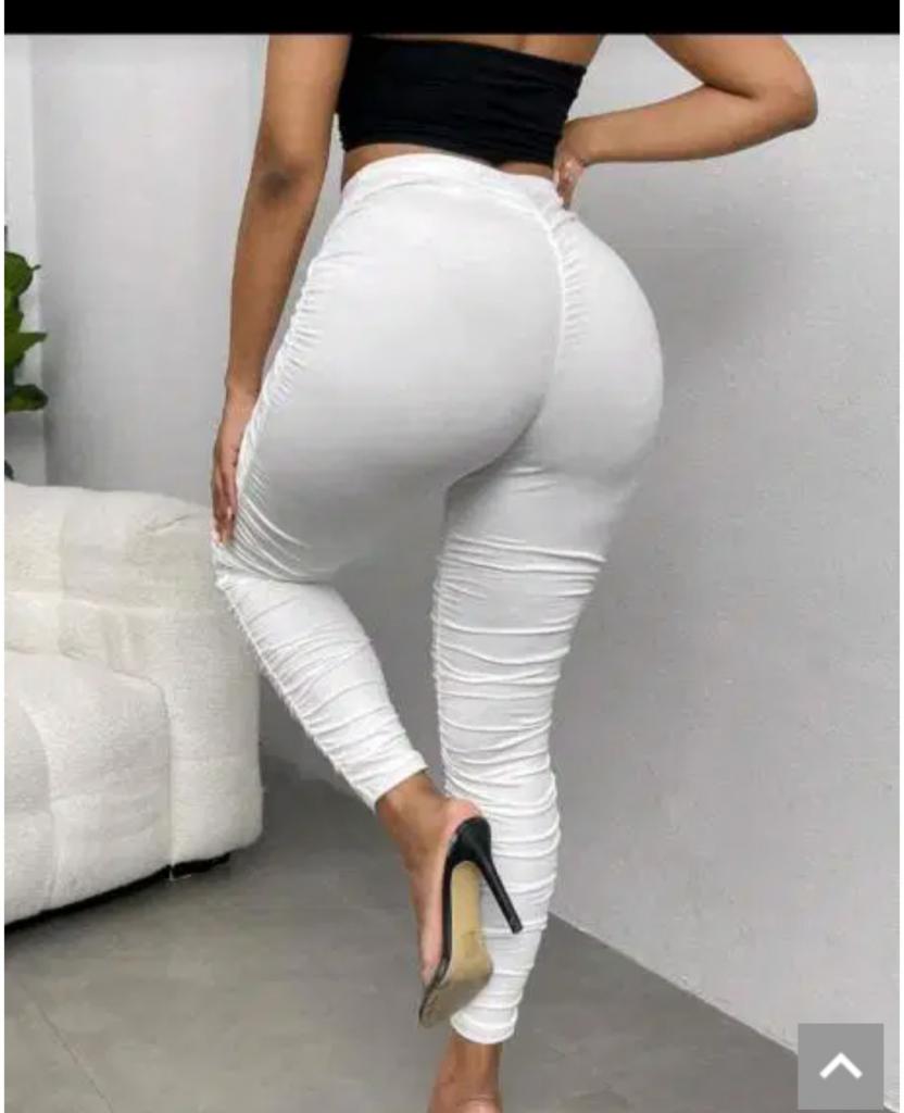 Chica busca chico en Almería: 