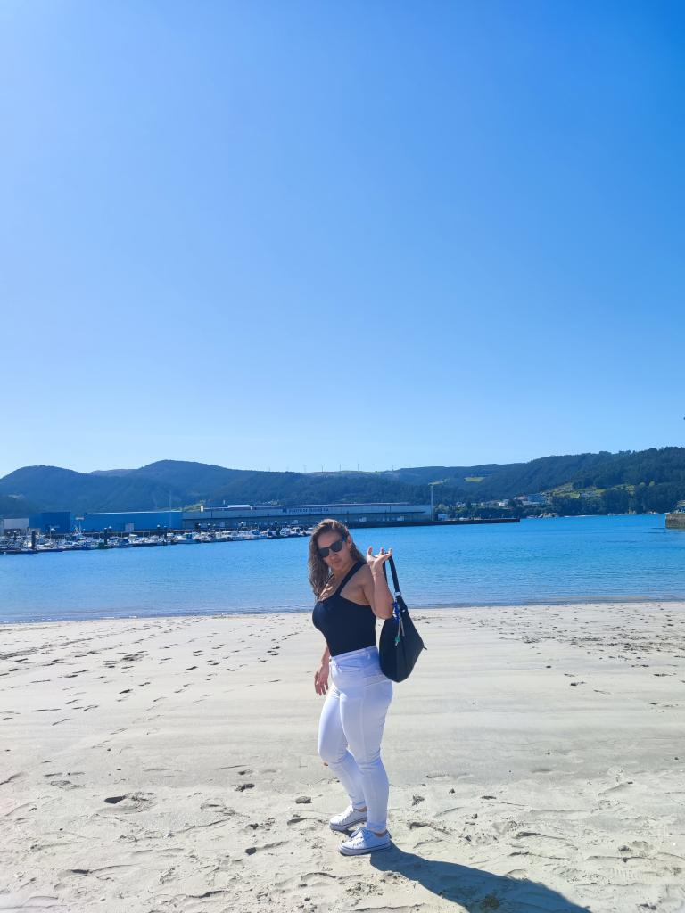 603263389: Chica busca chico en Lugo