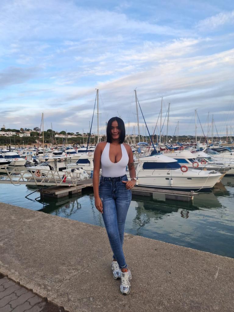 Chica busca chico en Almería: 