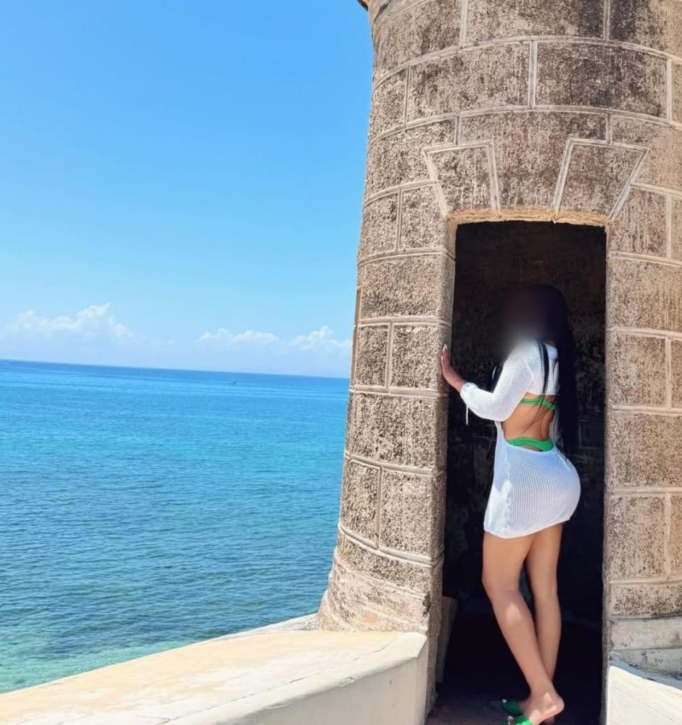 695296978: Chica busca chico en Tenerife