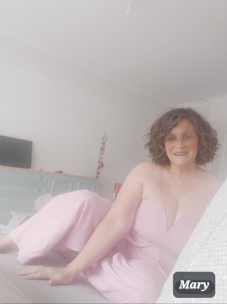 Chica busca chico en La Coruña: 