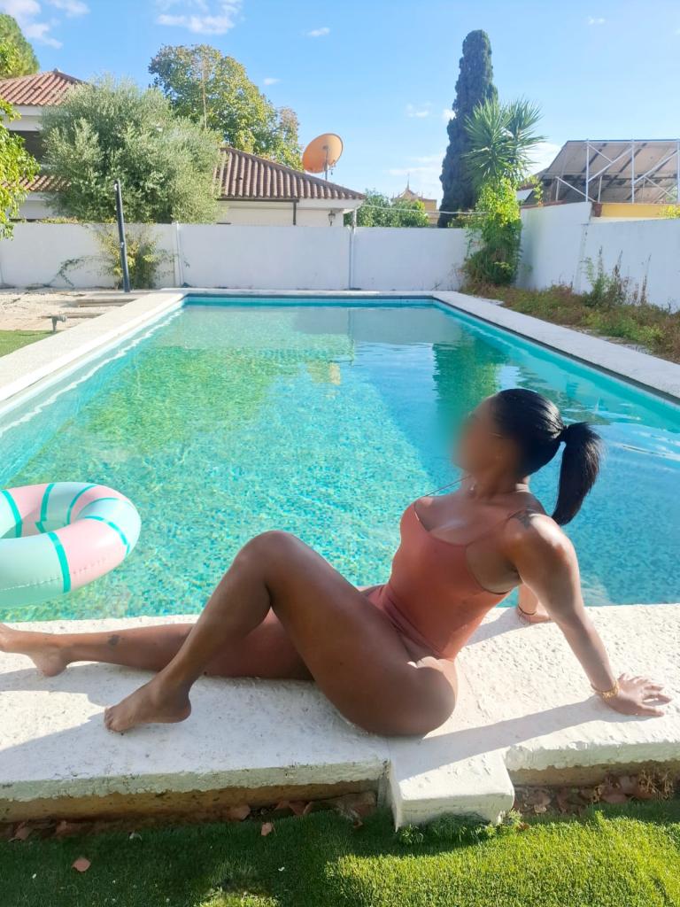 Chica busca chico en Sevilla: 