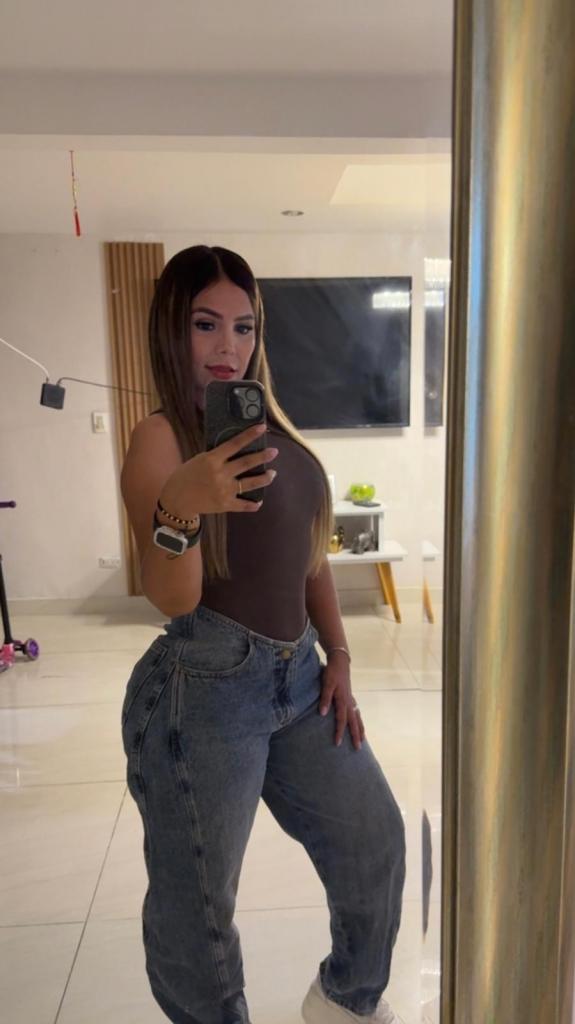 692835643: Chica busca chico en Cantabria