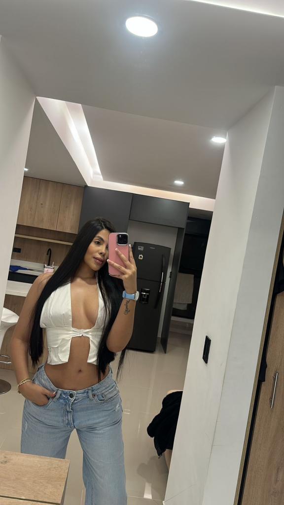 671465917: Chica busca chico en Lérida