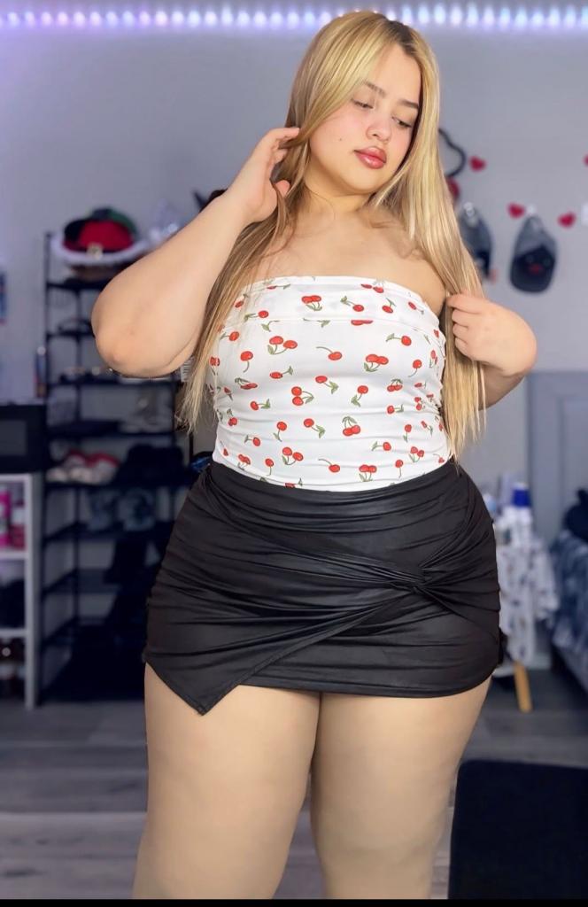 671658875: Chica busca chico en Navarra