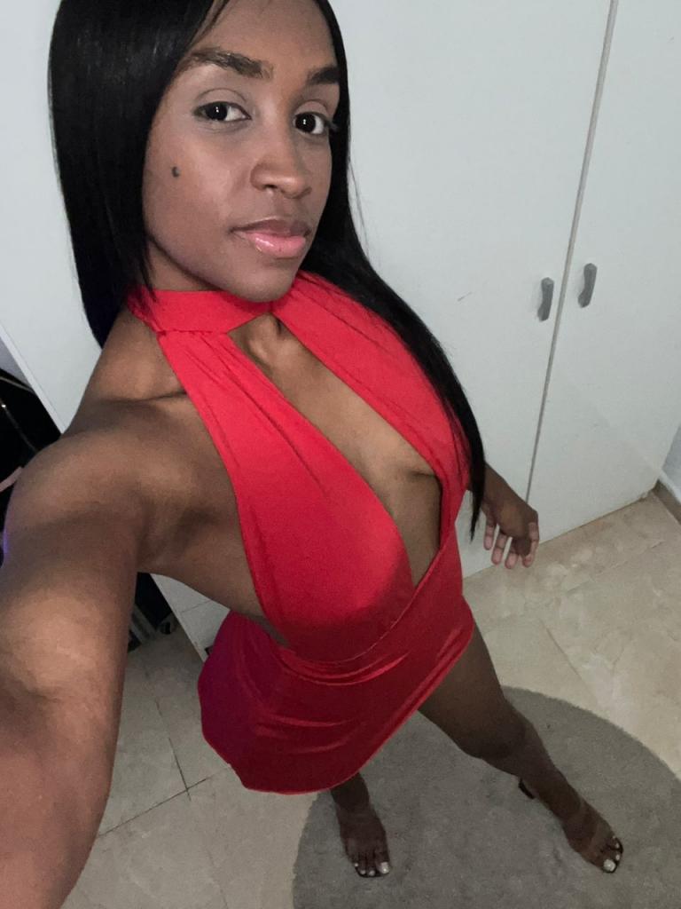 Chica busca chico en Almería: 