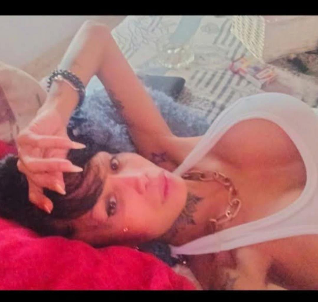 664234013: Transexual en Valencia