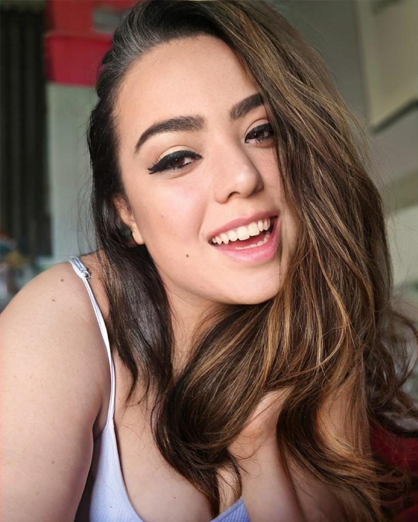 614263317: Chica busca chico en Cádiz