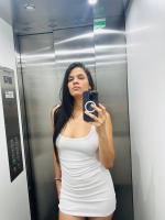 614210813: Chica busca chico en Barcelona